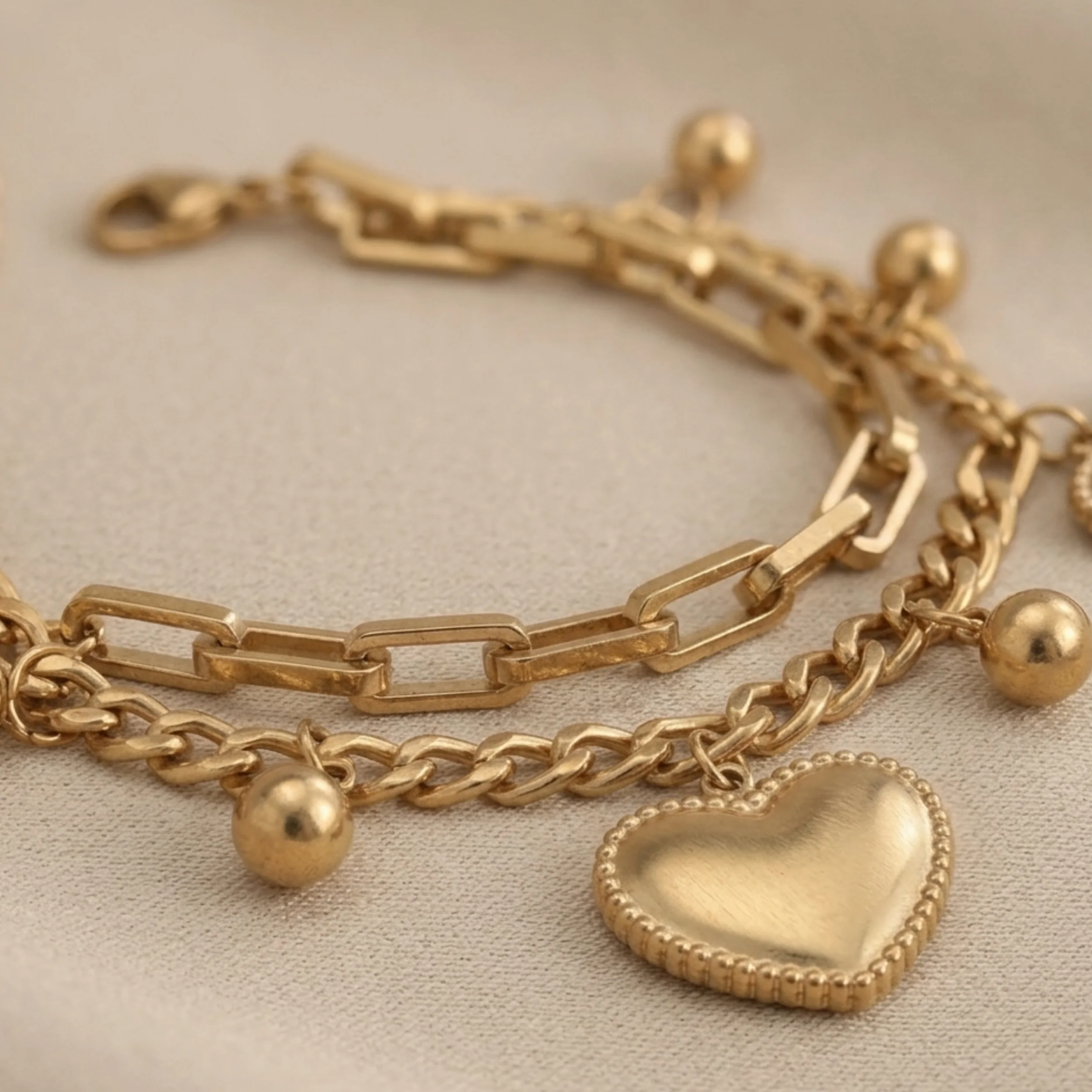 Thalise Heart Gleam Bracelet - Image 6