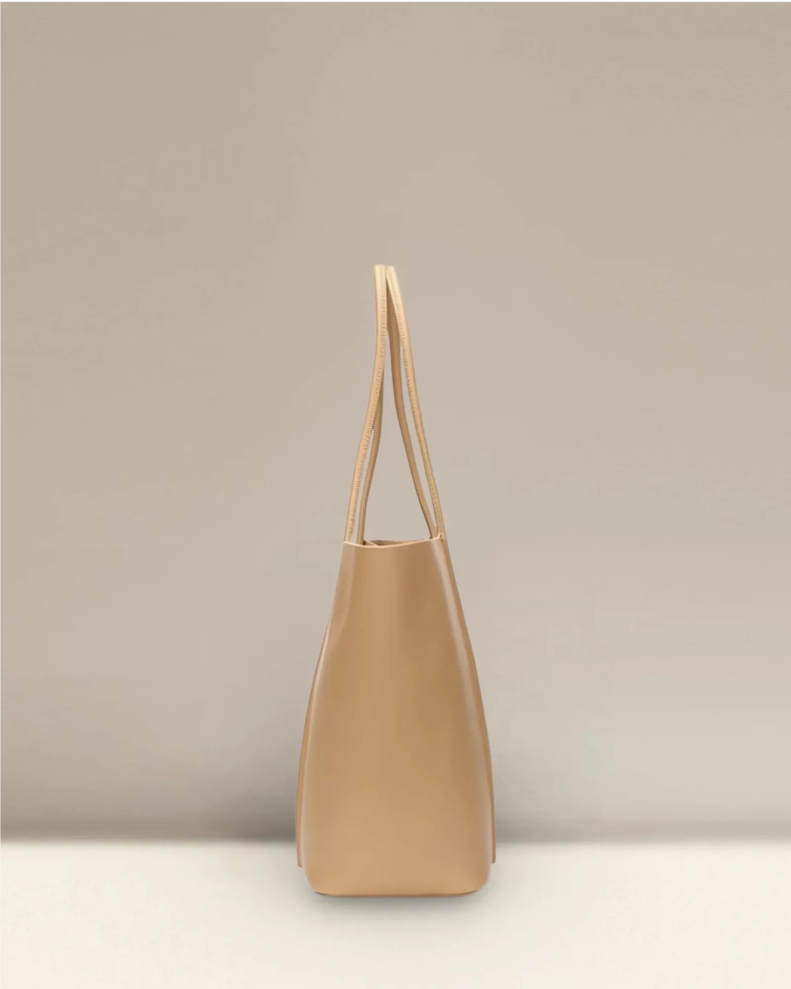 Urban Chic Leather Laptop Tote - Image 7