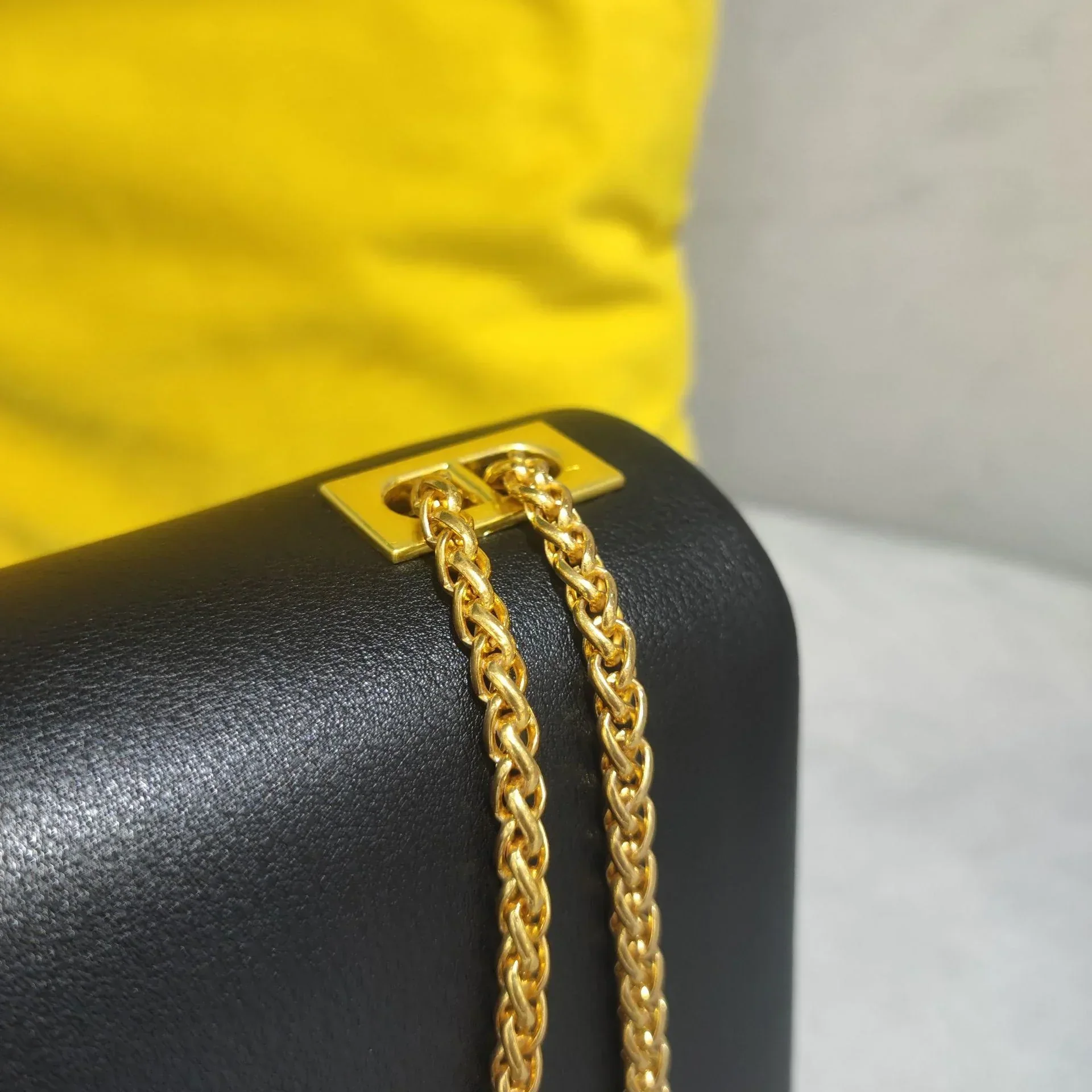 Urban Elegance Convertible Leather Crossbody Bag - Image 27