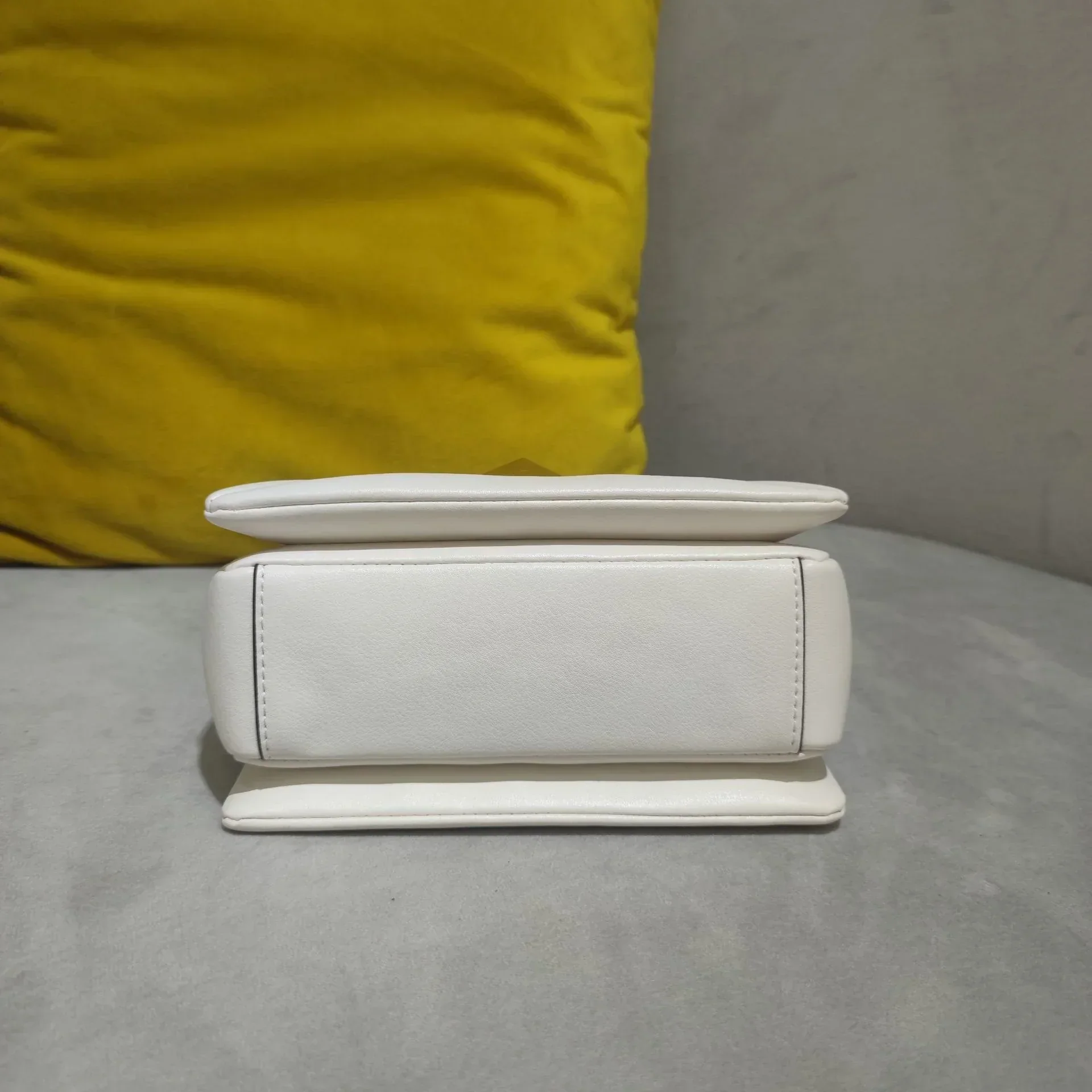 Urban Elegance Convertible Leather Crossbody Bag - Image 42