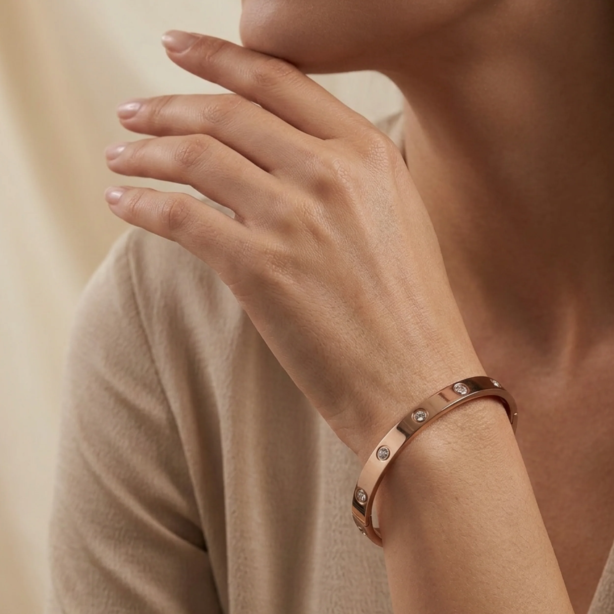 Velindra Luxe Crystal Bangle - Image 5