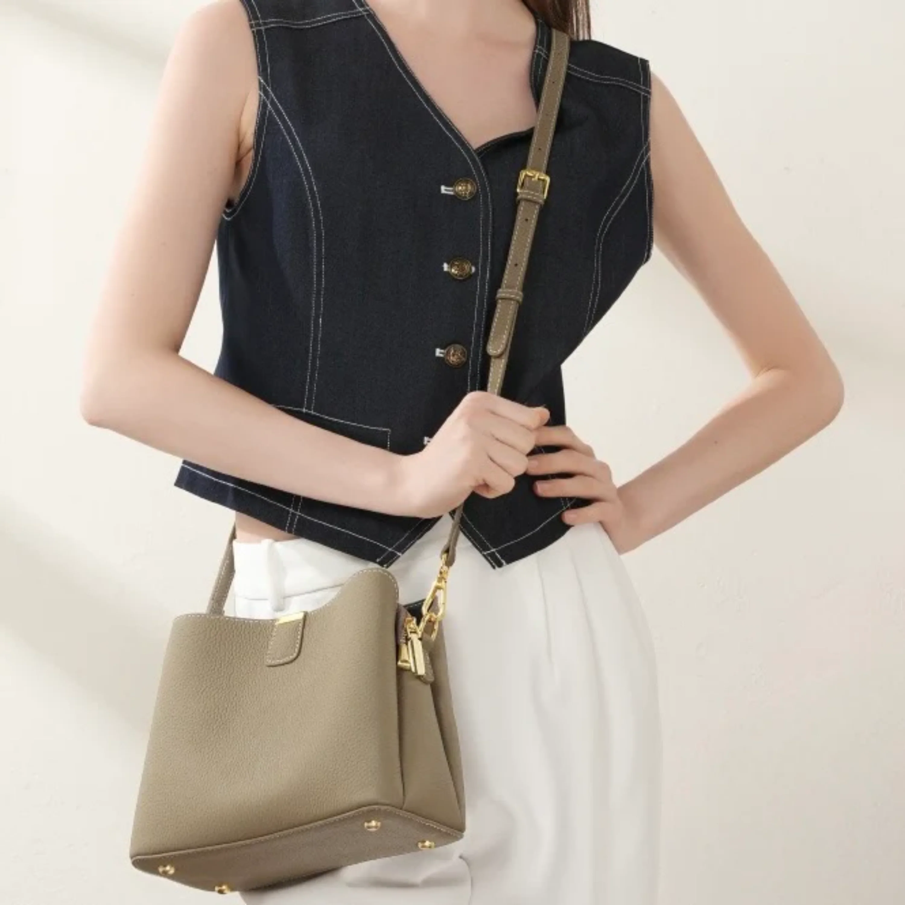 Verona Genuine Leather Bucket Handbag - Image 8