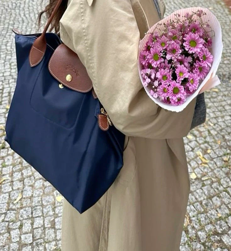 Vivienne Luxe Tote - Image 16