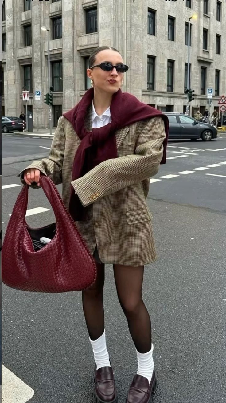 Aurelle Luxe Woven Handbag - Image 11